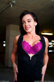 Shameless Garage - 02